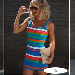 VICI shades of happiness dress. Never worn. Size medium